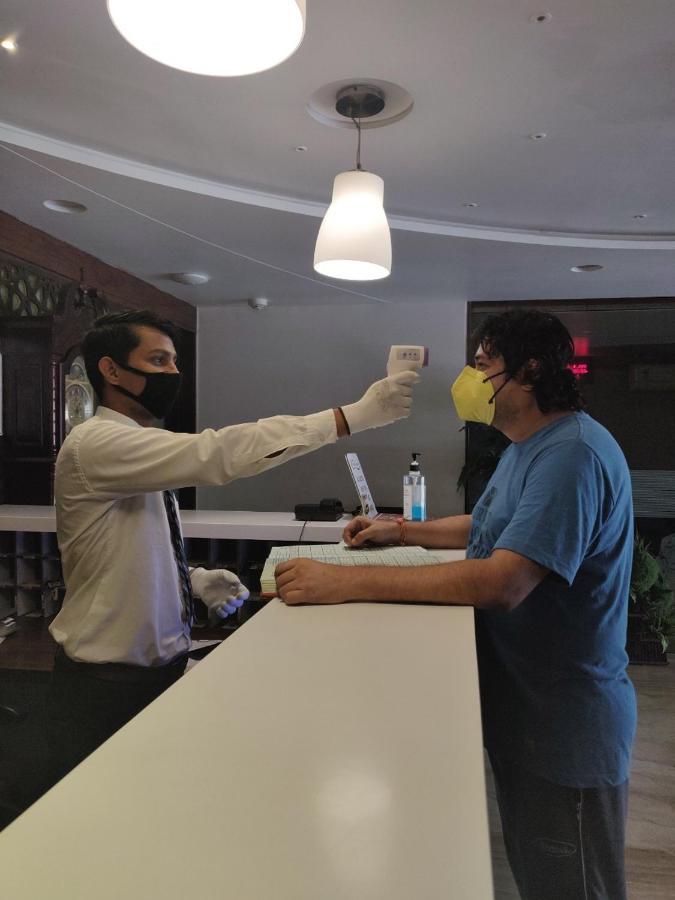 格兰德普拉盖蒂酒店 苏拉特 外观 照片
